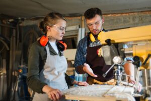 Embauche d'un(e) apprenti(e) : vous avez droit à des aides